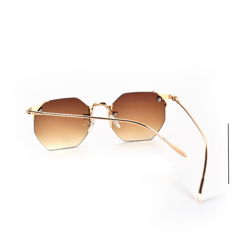 Kai | Brown