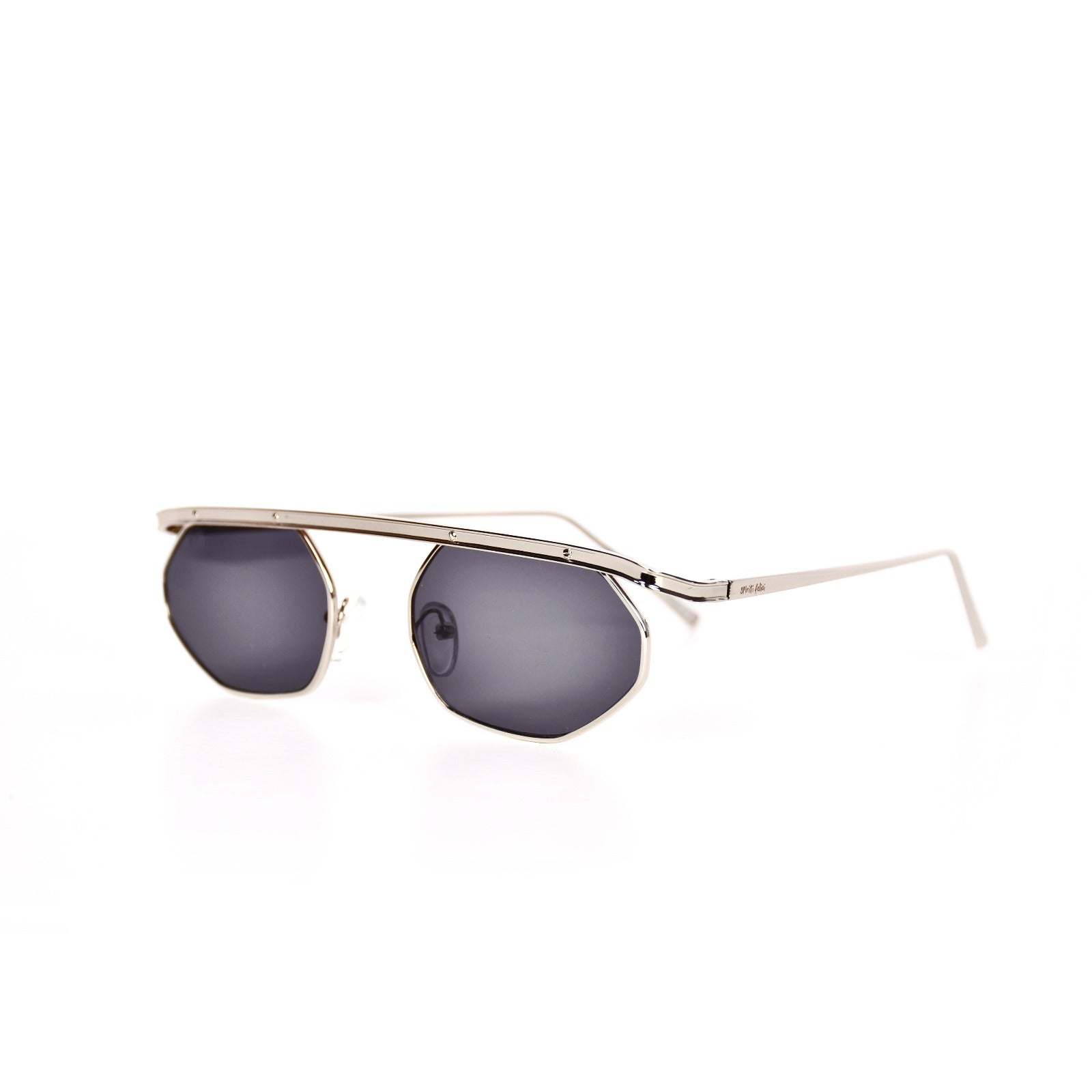 Quasar | Gray