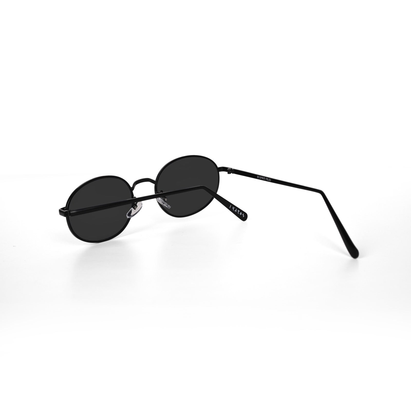 Arcus | Black
